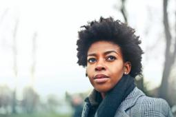 #casting femme noire de 25/50 ans, parfaitement bilingue anglais, pour un long-métrage