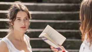 une-jeune-fille-qui-va-bien-photo-rebecca-marder-1399157